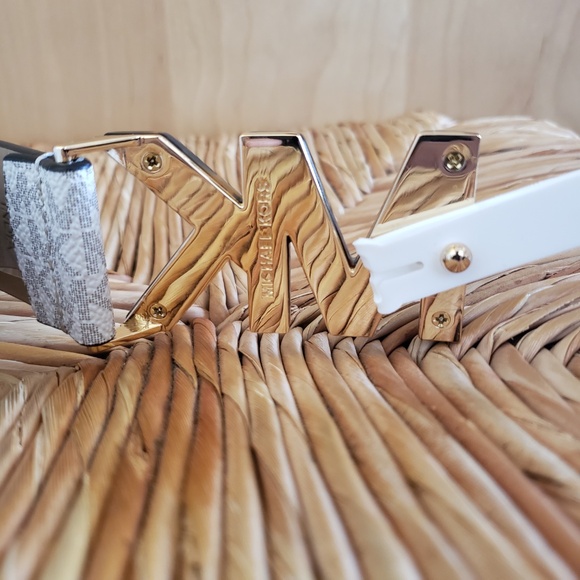 Michael Kors MK Signature Logo Belt NEW! - Picture 4 of 10